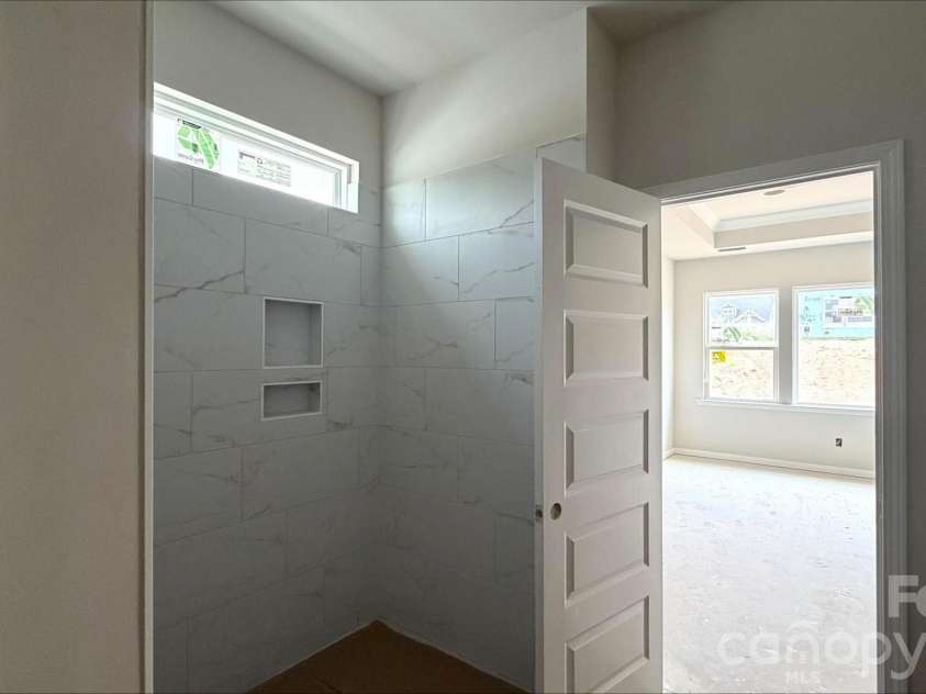 119 Dane Place, Mooresville, NC 28115.  MLS# CAR4379074, YatesRealty ID 30678. Premier  Bath