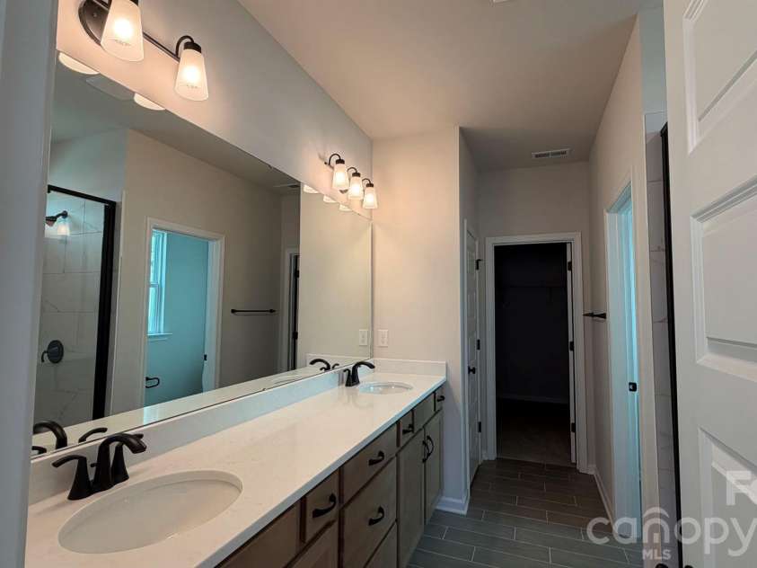 119 Dane Place, Mooresville, NC 28115.  MLS# CAR4379074, YatesRealty ID 30678. Premier  Bath