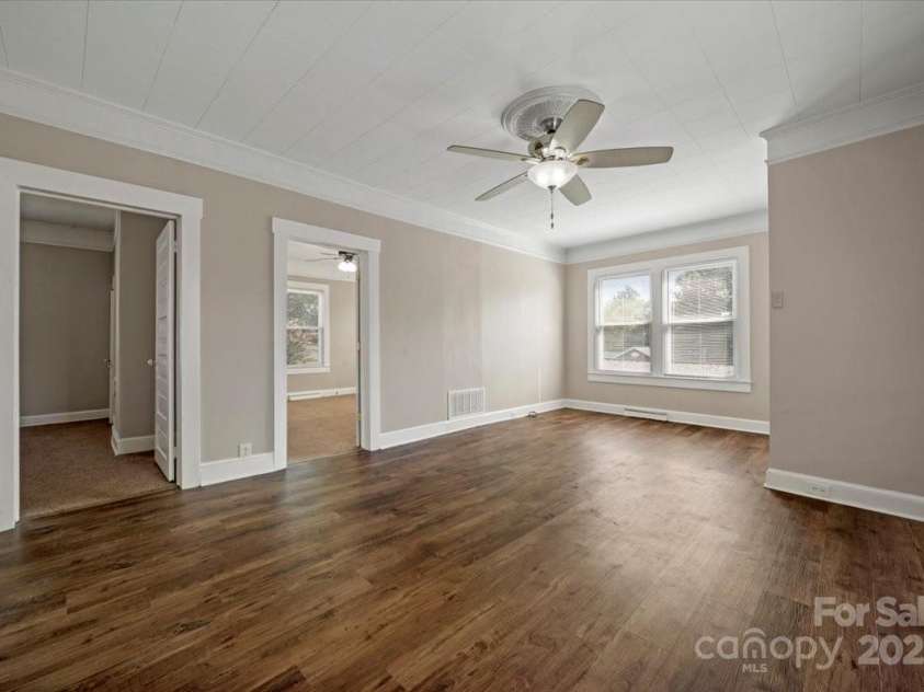 313 Mayflower Avenue, Cramerton, NC 28032.  MLS# CAR4284821, YatesRealty ID 30678. 