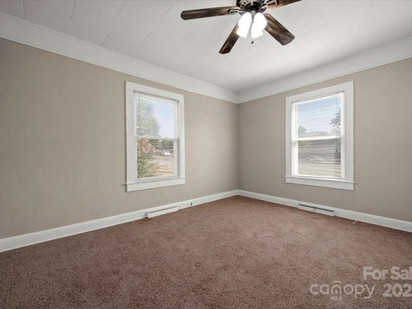 313 Mayflower Avenue, Cramerton, NC 28032.  MLS# CAR4284821, YatesRealty ID 30678. 