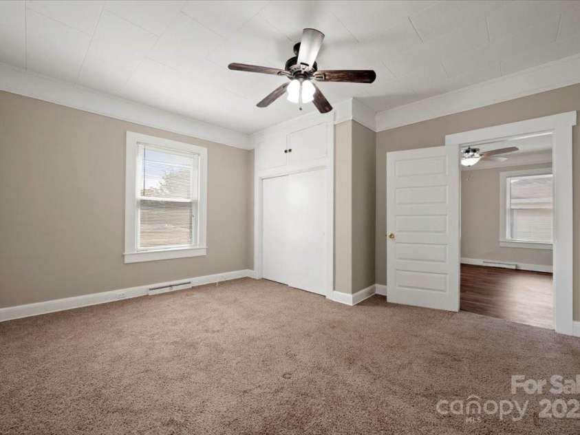 313 Mayflower Avenue, Cramerton, NC 28032.  MLS# CAR4284821, YatesRealty ID 30678. 