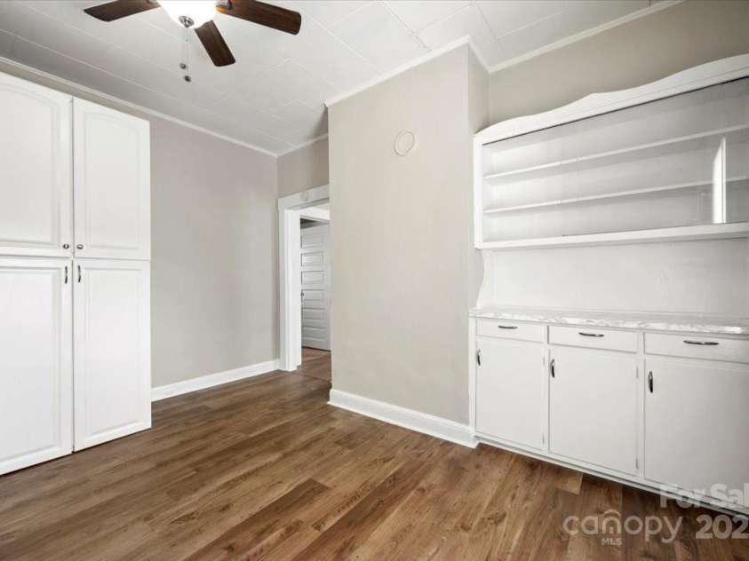 313 Mayflower Avenue, Cramerton, NC 28032.  MLS# CAR4284821, YatesRealty ID 30678. 