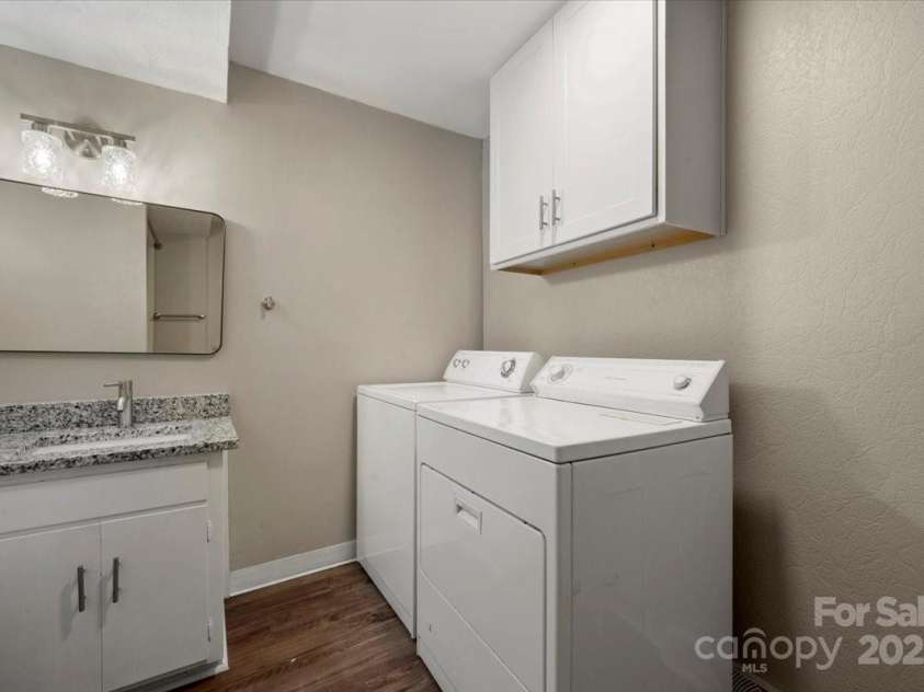 313 Mayflower Avenue, Cramerton, NC 28032.  MLS# CAR4284821, YatesRealty ID 30678. 