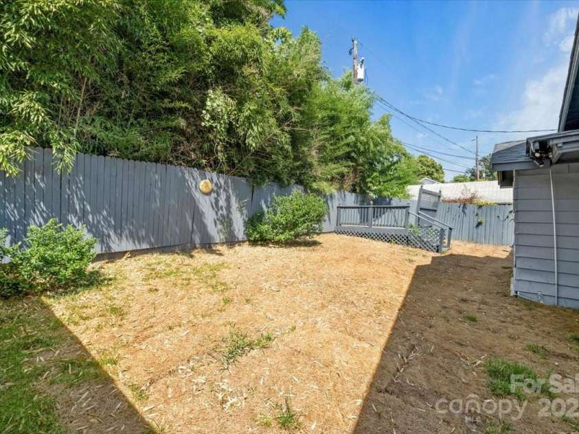 313 Mayflower Avenue, Cramerton, NC 28032.  MLS# CAR4284821, YatesRealty ID 30678. 