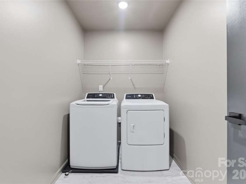 5531 Harris Cove Drive, Charlotte, NC 28269.  MLS# CAR4392297, YatesRealty ID 30679. Laundry Room