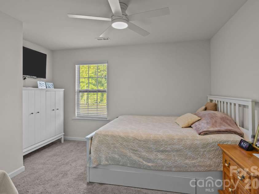 1730 Bright Hope Lane, Dallas, NC 28034.  MLS# CAR4354250, YatesRealty ID 3068. 