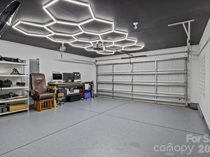 1730 Bright Hope Lane, Dallas, NC 28034.  MLS# CAR4354250, YatesRealty ID 3068. 