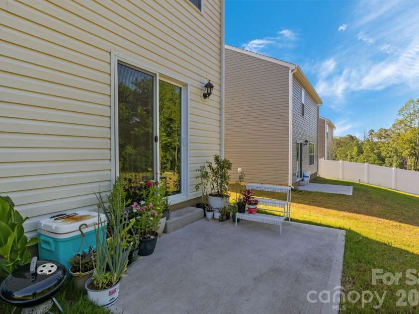 1730 Bright Hope Lane, Dallas, NC 28034.  MLS# CAR4354250, YatesRealty ID 3068. 