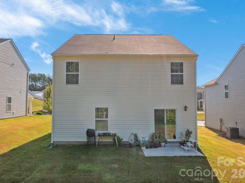 1730 Bright Hope Lane, Dallas, NC 28034.  MLS# CAR4354250, YatesRealty ID 3068. 