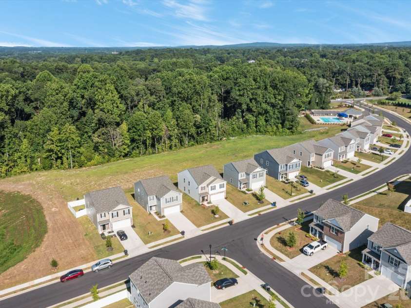 1730 Bright Hope Lane, Dallas, NC 28034.  MLS# CAR4354250, YatesRealty ID 3068. 