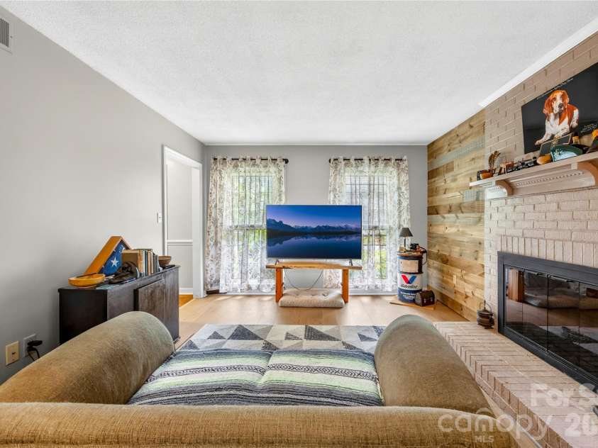 8349 Norcroft Drive, Charlotte, NC 28269.  MLS# CAR4393082, YatesRealty ID 30680. 