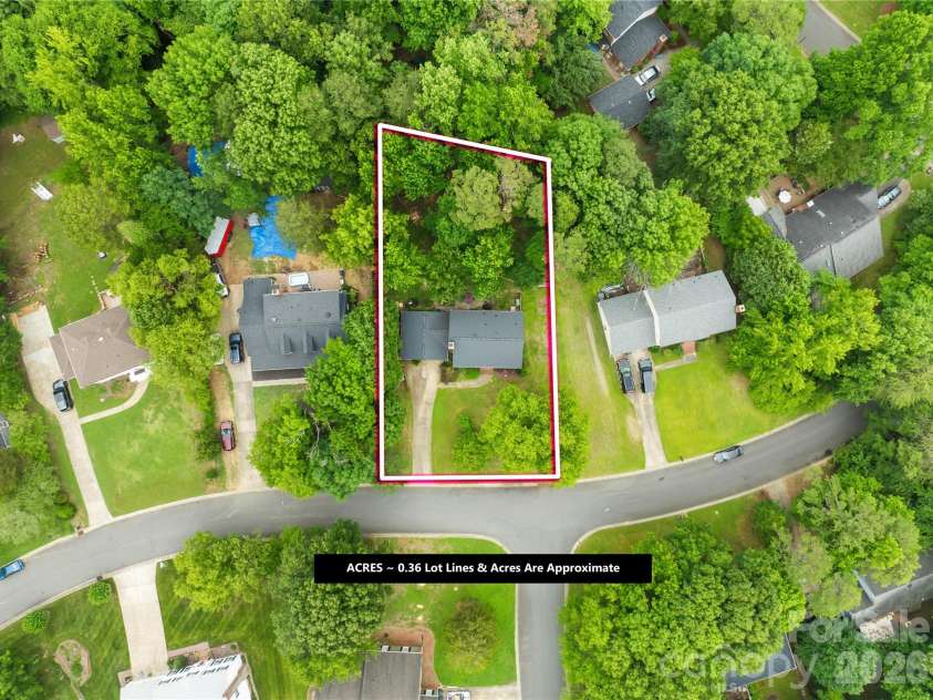 8349 Norcroft Drive, Charlotte, NC 28269.  MLS# CAR4393082, YatesRealty ID 30680. 