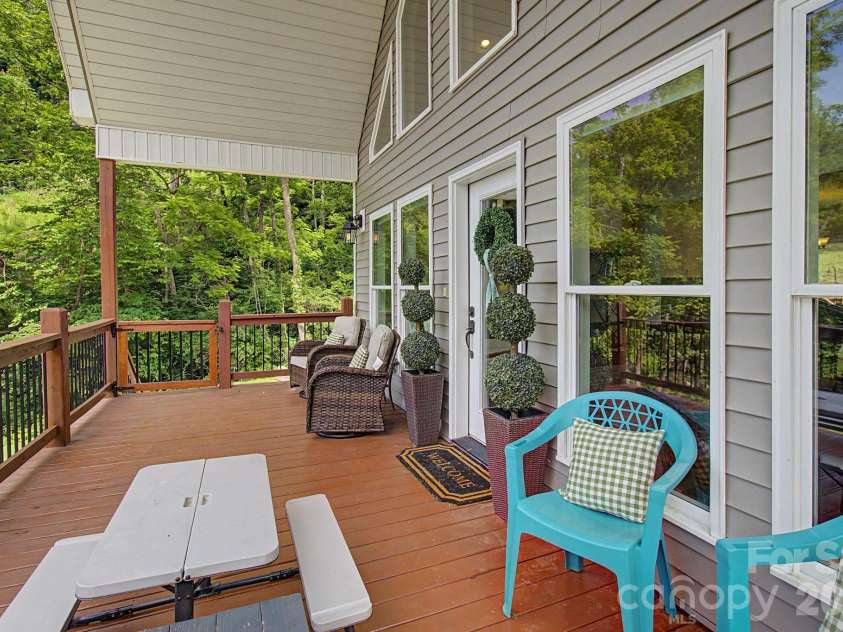 300 Green Meadow Lane, Mars Hill, NC 28754.  MLS# CAR4390435, YatesRealty ID 30681. 