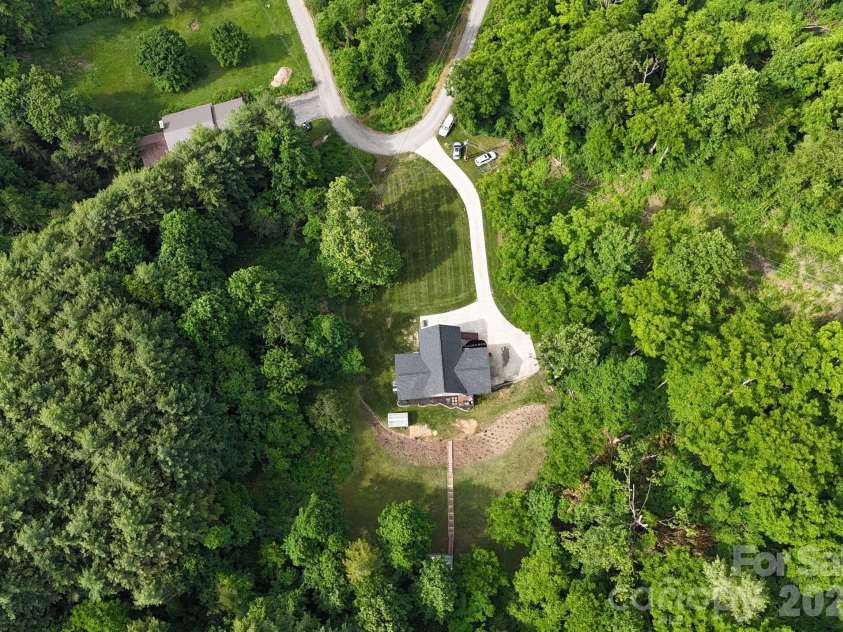 300 Green Meadow Lane, Mars Hill, NC 28754.  MLS# CAR4390435, YatesRealty ID 30681. 