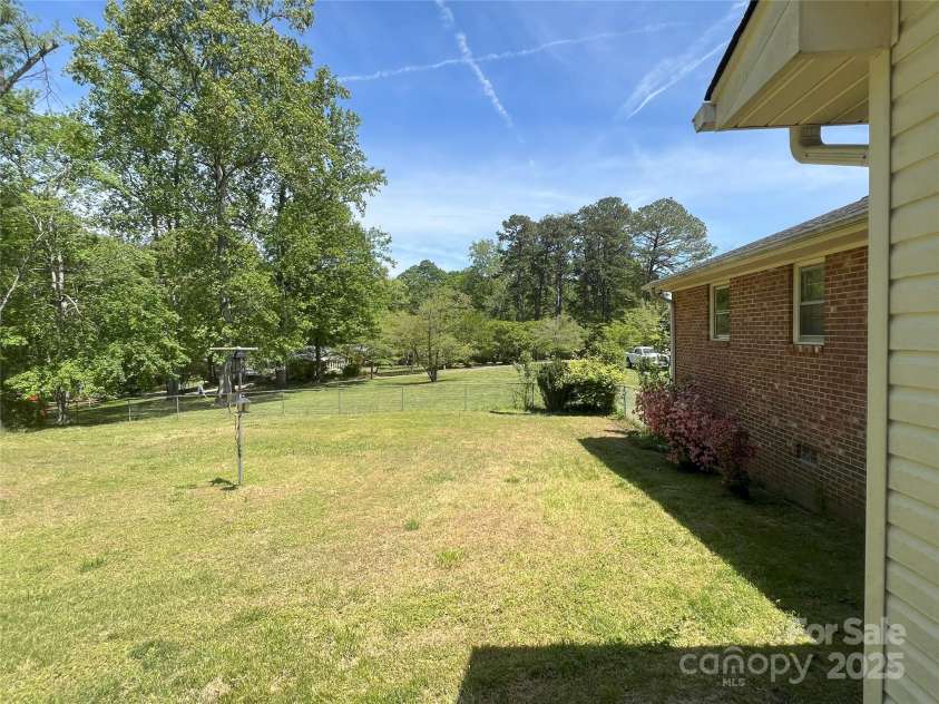 1926 Bud Arthur Bridge Road, Spartanburg, SC 29307.  MLS# CAR4247049, YatesRealty ID 30682. 