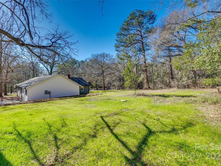 2478 Stribling Circle, Lancaster, SC 29720.  MLS# CAR4221025, YatesRealty ID 30682. 