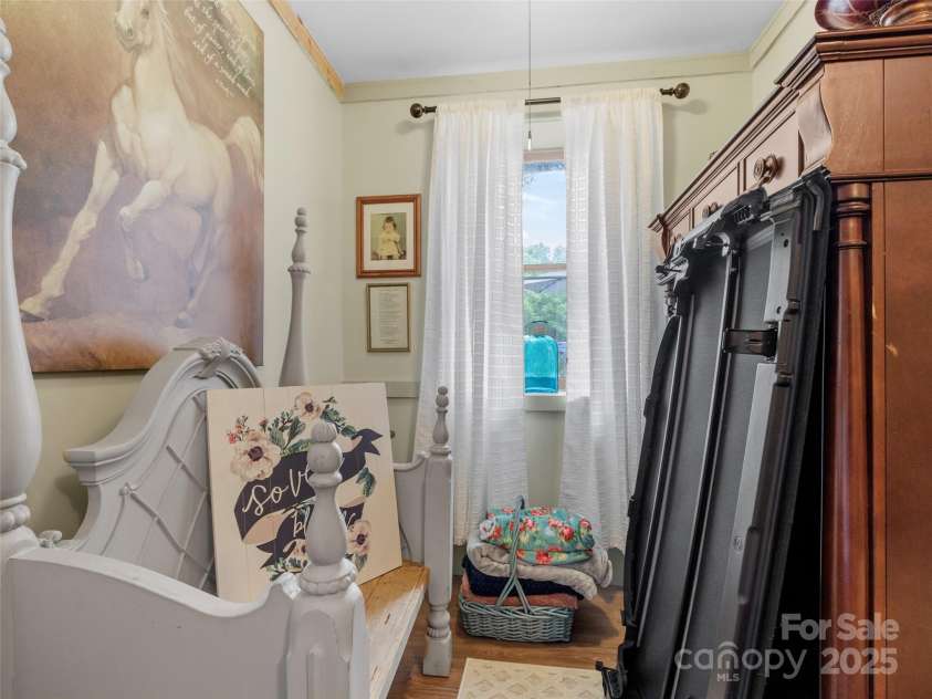 80 Ferguson Lane, Bakersville, NC 28705.  MLS# CAR4305424, YatesRealty ID 30683. 