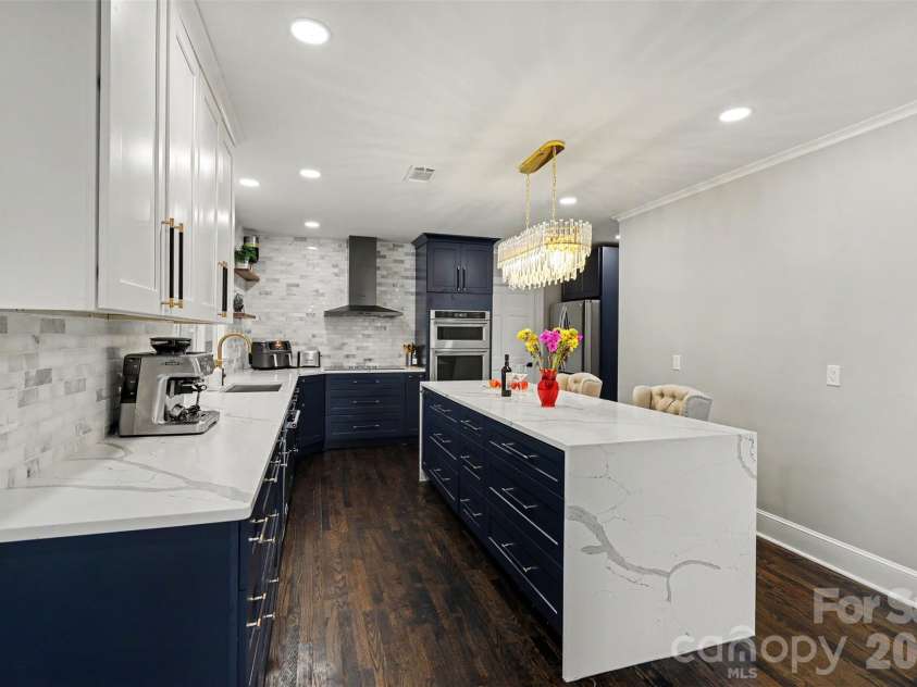 2814 winding oak Drive, Charlotte, NC 28270.  MLS# CAR4392572, YatesRealty ID 30684. 
