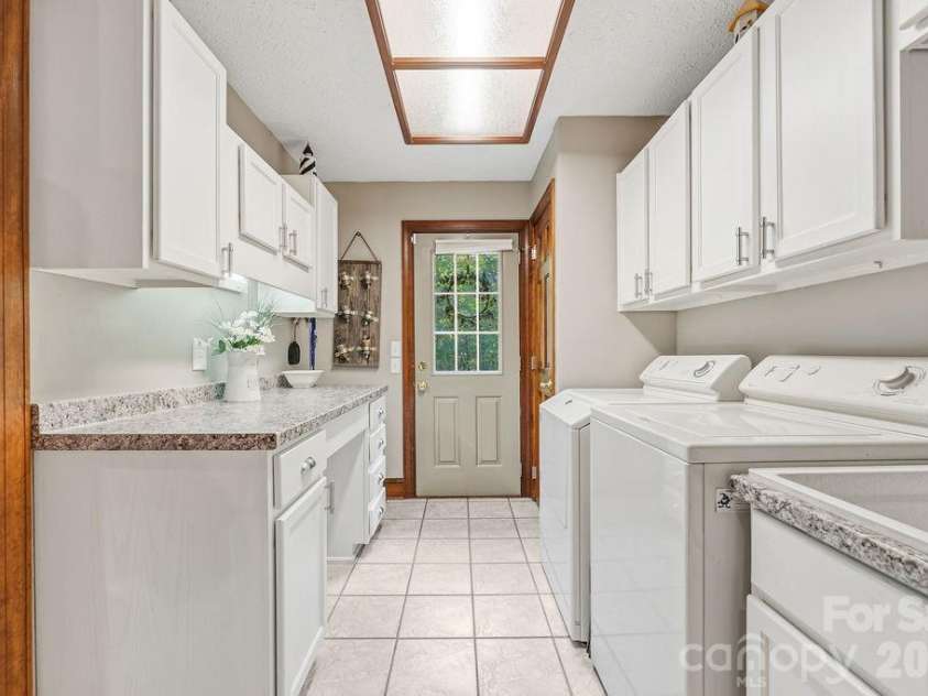 8418 Pine Hill Road, Mint Hill, NC 28227.  MLS# CAR4392201, YatesRealty ID 30687. 