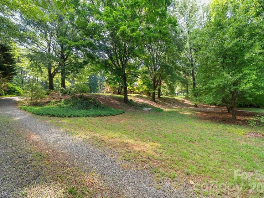 8418 Pine Hill Road, Mint Hill, NC 28227.  MLS# CAR4392201, YatesRealty ID 30687. 