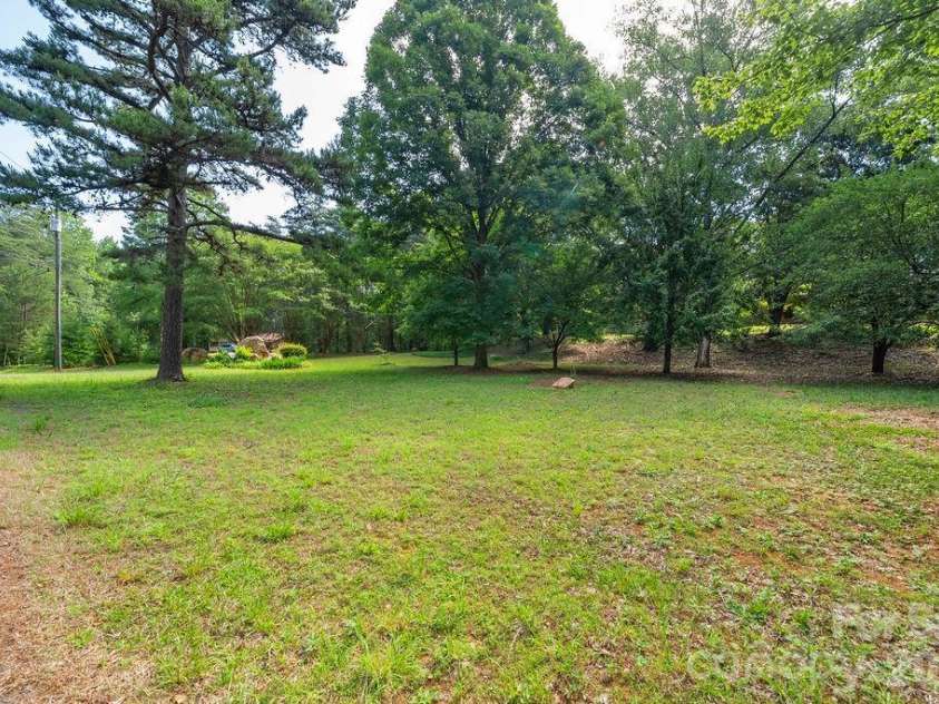 8418 Pine Hill Road, Mint Hill, NC 28227.  MLS# CAR4392201, YatesRealty ID 30687. 