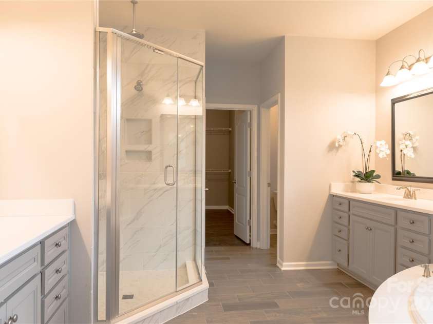 13936 Penbury Lane, Charlotte, NC 28278.  MLS# CAR4287349, YatesRealty ID 30689. Representative Photo Only