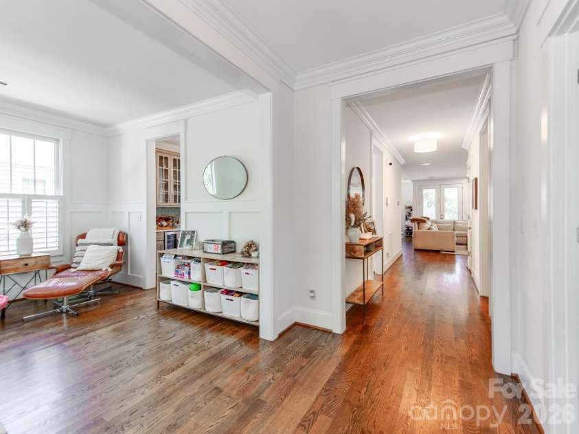 1805 Mecklenburg Avenue, Charlotte, NC 28205.  MLS# CAR4388101, YatesRealty ID 30689. 