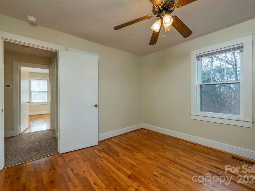 332 & 333 Richmond Avenue, Swannanoa, NC 28778.  MLS# CAR4329559, YatesRealty ID 3069. 