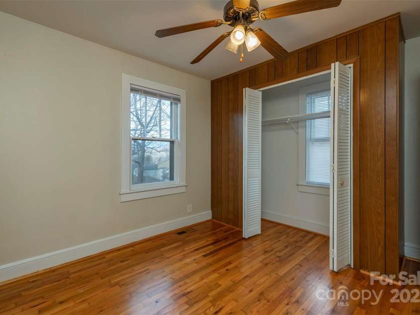 332 & 333 Richmond Avenue, Swannanoa, NC 28778.  MLS# CAR4329559, YatesRealty ID 3069. 