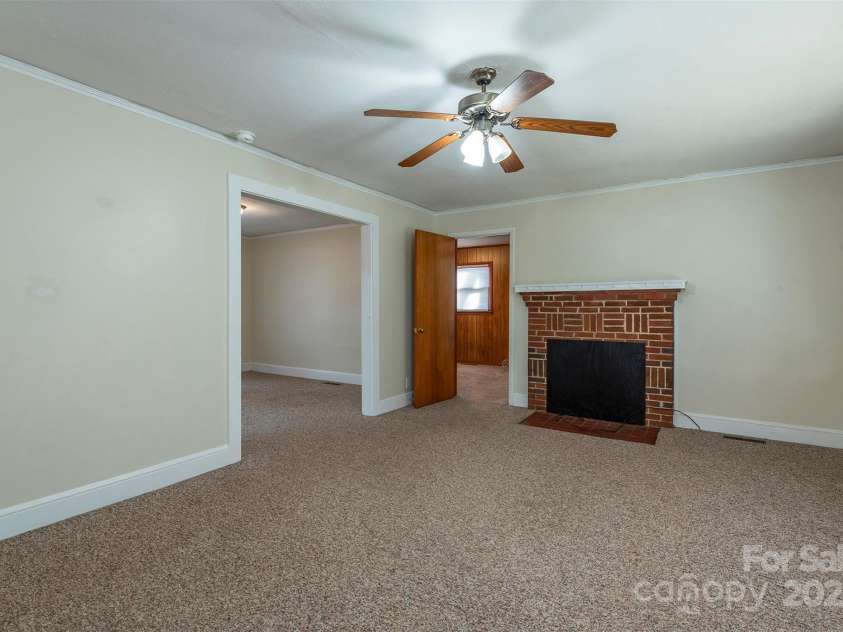 332 & 333 Richmond Avenue, Swannanoa, NC 28778.  MLS# CAR4329559, YatesRealty ID 3069. 