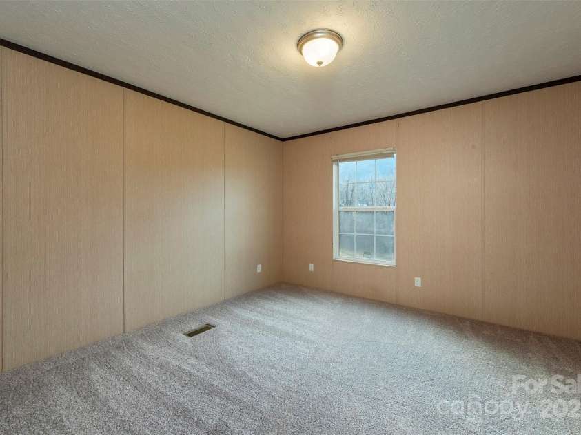 332 & 333 Richmond Avenue, Swannanoa, NC 28778.  MLS# CAR4329559, YatesRealty ID 3069. 