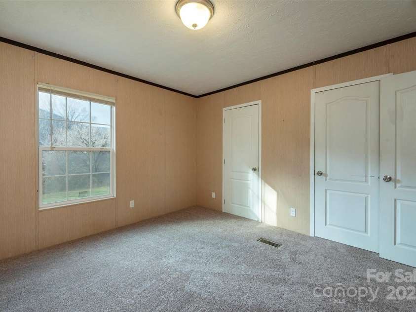 332 & 333 Richmond Avenue, Swannanoa, NC 28778.  MLS# CAR4329559, YatesRealty ID 3069. 