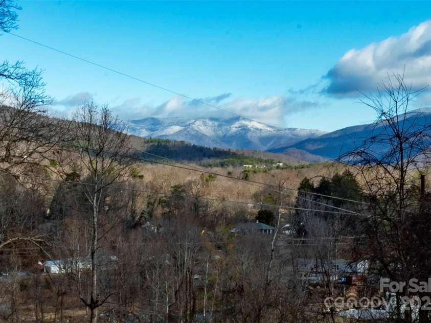 332 & 333 Richmond Avenue, Swannanoa, NC 28778.  MLS# CAR4329559, YatesRealty ID 3069. 