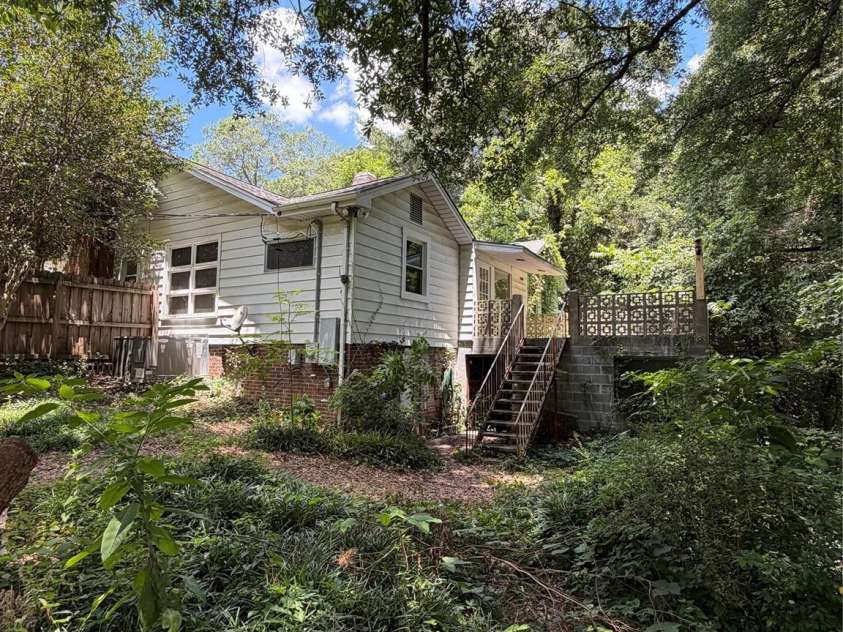 1911 White Street, Gastonia, NC 28052.  MLS# CAR4393795, YatesRealty ID 30690. 