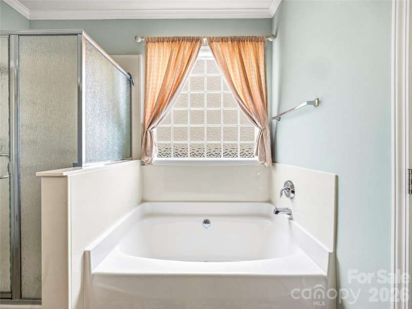 6 Dansford Lane, Arden, NC 28704.  MLS# CAR4392171, YatesRealty ID 30691. 