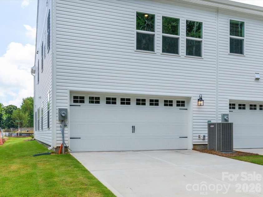 6573 Fire Lily Lane, Charlotte, NC 28216.  MLS# CAR4385669, YatesRealty ID 30692. 
