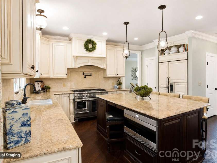 880 Hickory Stick Drive, Fort Mill, SC 29715.  MLS# CAR4379413, YatesRealty ID 30693. 