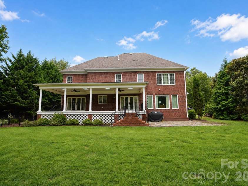880 Hickory Stick Drive, Fort Mill, SC 29715.  MLS# CAR4379413, YatesRealty ID 30693. 