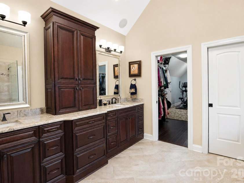 880 Hickory Stick Drive, Fort Mill, SC 29715.  MLS# CAR4379413, YatesRealty ID 30693. 