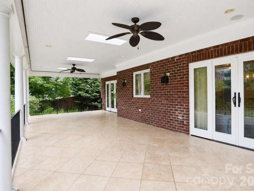 880 Hickory Stick Drive, Fort Mill, SC 29715.  MLS# CAR4379413, YatesRealty ID 30693. 