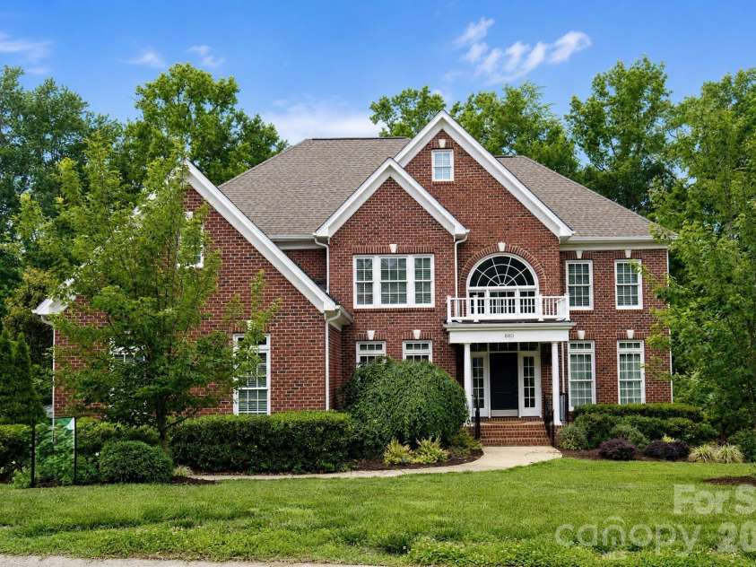 880 Hickory Stick Drive, Fort Mill, SC 29715.  MLS# CAR4379413, YatesRealty ID 30693. 