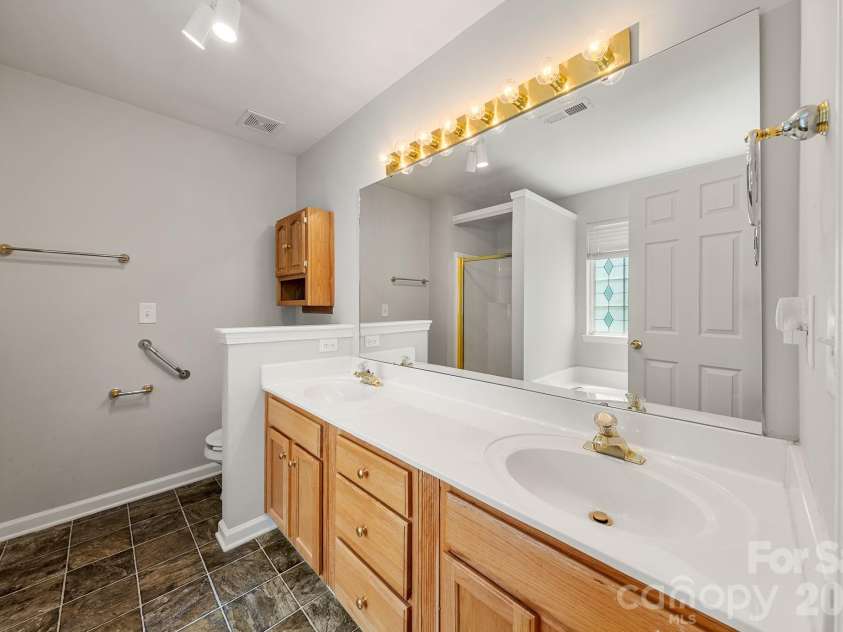 1437 Deer Forest Drive, Fort Mill, SC 29707.  MLS# CAR4385819, YatesRealty ID 30694. 