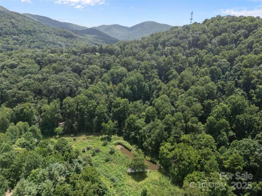 129 Franklin Road, Swannanoa, NC 28778.  MLS# CAR4283769, YatesRealty ID 30695. 