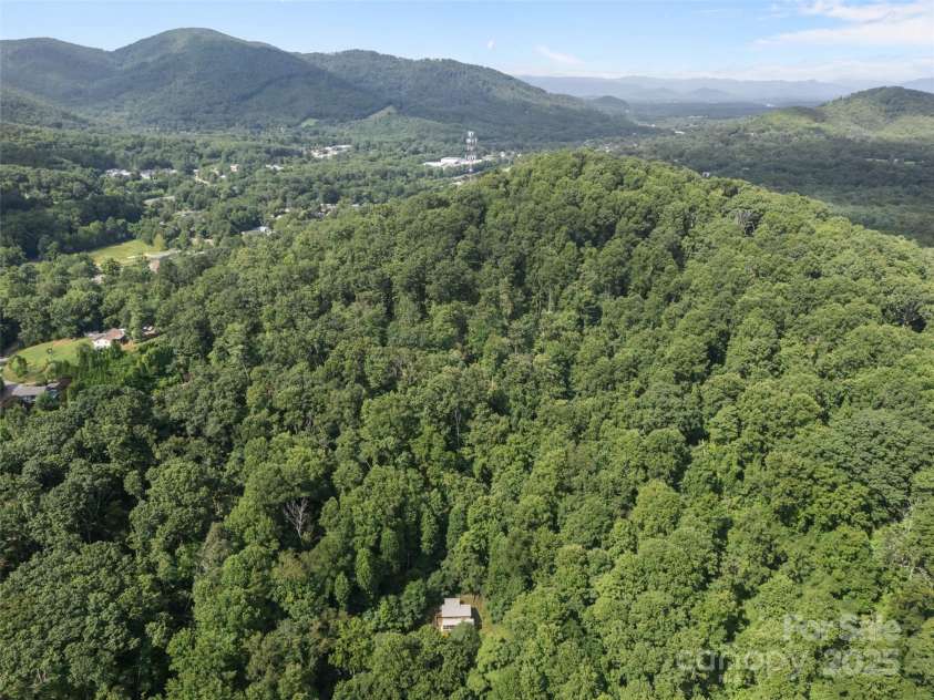 129 Franklin Road, Swannanoa, NC 28778.  MLS# CAR4283769, YatesRealty ID 30695. 