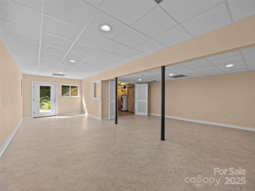 129 Franklin Road, Swannanoa, NC 28778.  MLS# CAR4283769, YatesRealty ID 30695. Lower Level
