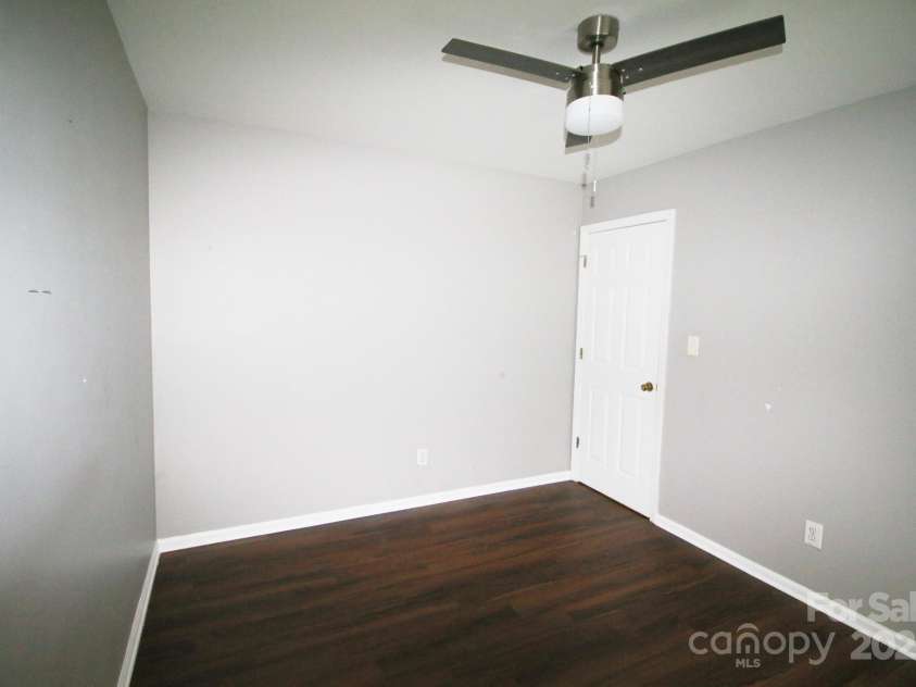6202 Cottageville Lane, Charlotte, NC 28208.  MLS# CAR4288230, YatesRealty ID 30696. 