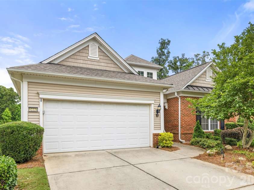 52224 Longspur Lane, Indian Land, SC 29707.  MLS# CAR4390004, YatesRealty ID 30697. 