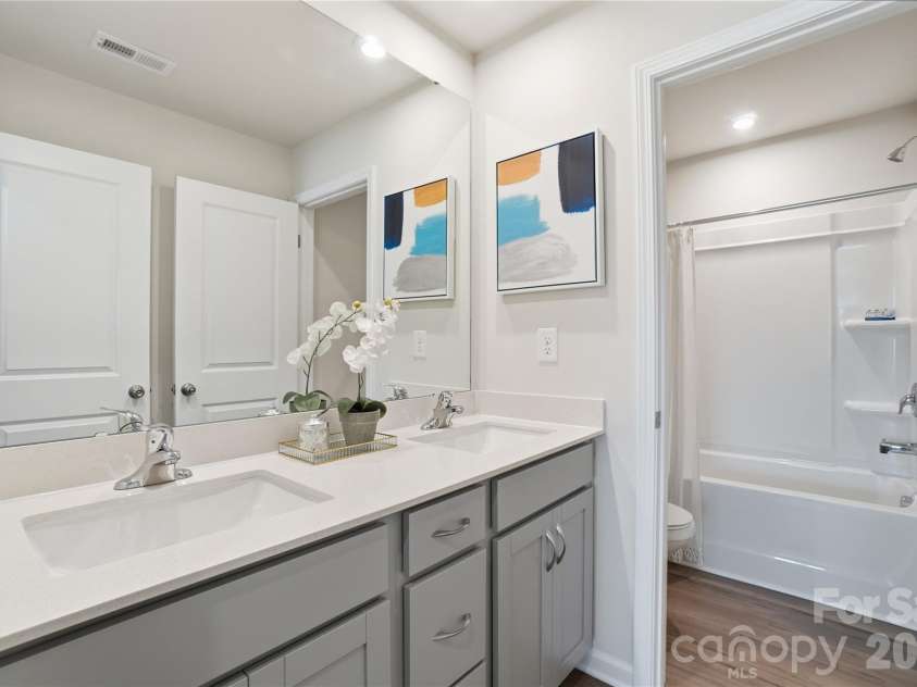 1335 Honey Trail, Monroe, NC 28112.  MLS# CAR4383032, YatesRealty ID 30698. Upstairs bath