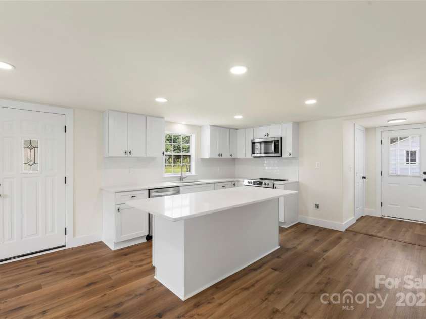 3114 Taxahaw Road, Lancaster, SC 29720.  MLS# CAR4287263, YatesRealty ID 30699. 