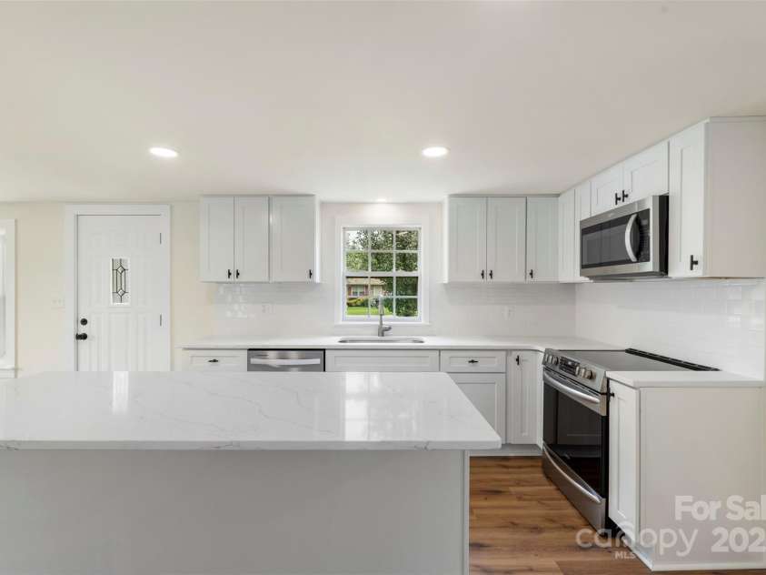 3114 Taxahaw Road, Lancaster, SC 29720.  MLS# CAR4287263, YatesRealty ID 30699. 